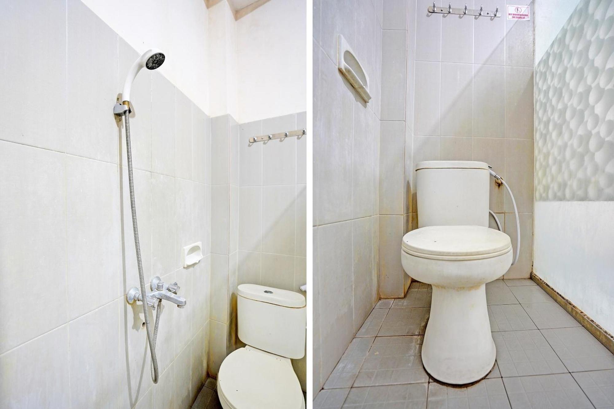 Oyo Life 92190 Arya Guest House Tulungagung Exterior foto